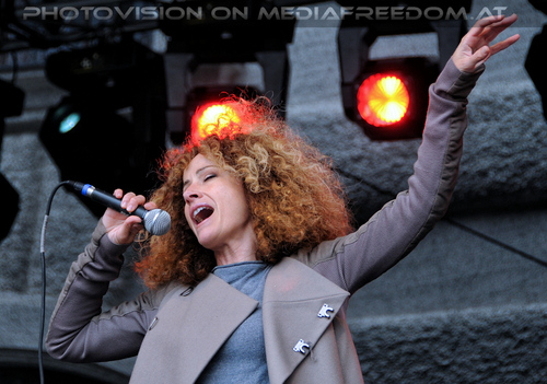 Sandra the Sun 29: Sandra Pires