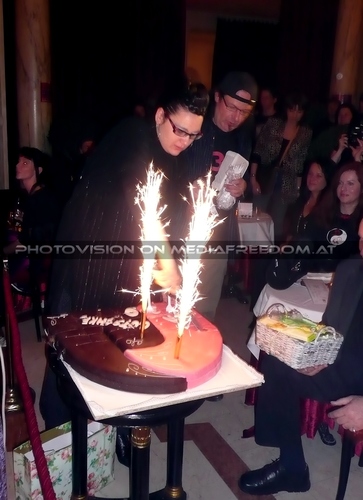 Birthday Megaparty 21: Eva Gotschke,Muff Sopper