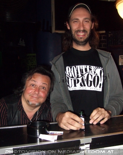 Welcome to America 03