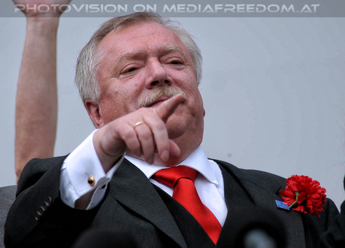 Tolerant gerecht sozial 05