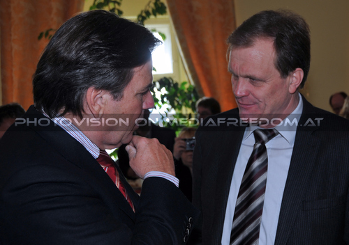 Begr��ung 15: Franz Voves