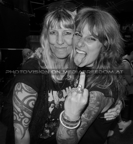 Rock Bottom 11: Pitzi M., Suzy Q Cook