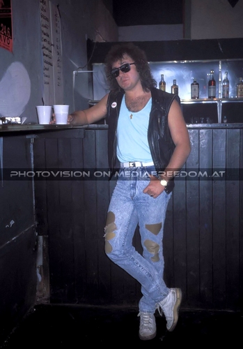 Snakes n Ladders 07: Charly F. Lovehurts (Charly Swoboda)