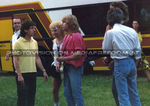 Never too late: Francis Rossi,?,Jeff Rich,Rick Parfitt,Andrew Bown,John Edwards