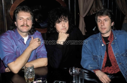 Love is only feeling...: Hans Theessink,Donovan,Carl Peyer