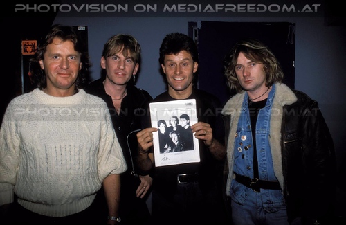 Then and now - Tour Pix 01: John Wetton,Pat Thrall,Carl Palmer,Geoff Downes