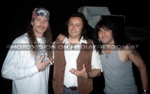 ...twice shy: Matthew Johnson,Charly Swoboda,Krys Baratto