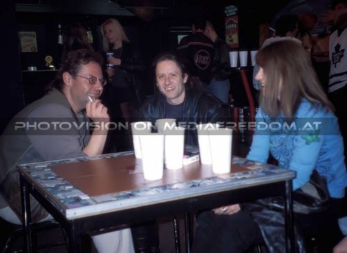 House of Cards - Tour Pix 02