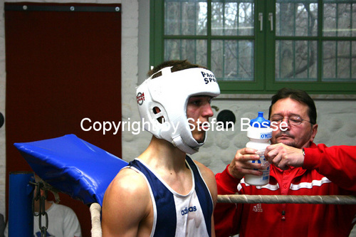 Weihnachtsturnier 2006 in Halle