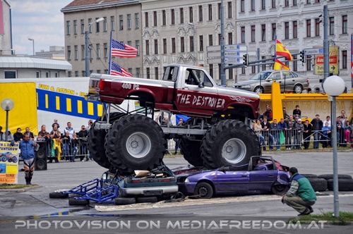 Monster Truck Show 10 Destroyer