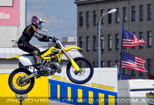 Bike Stunt Show 17