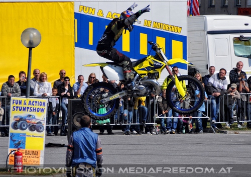Bike Stunt Show 12