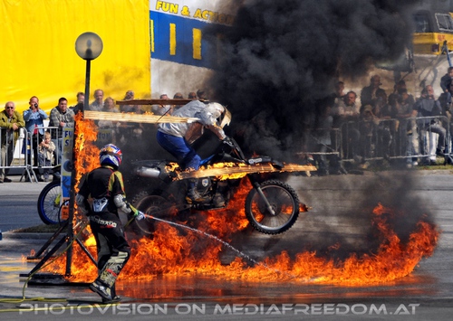Bike Stunt Show 13