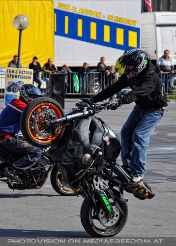 Bike Stunt Show 06