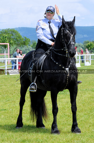 Police Show 03: Barbara Fiona Simon