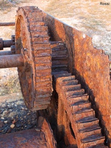 Der Zahn der Zeit: Undefinierbare Maschine