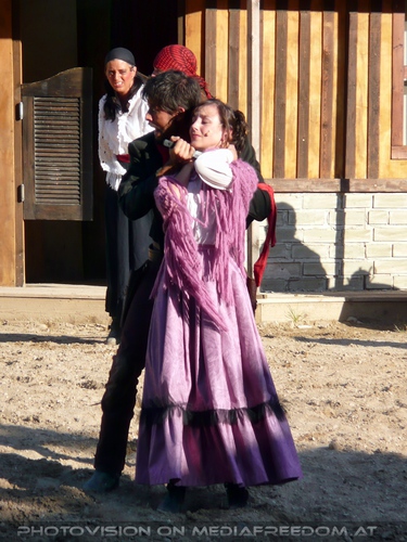 Im Tal des Todes - Bild 15: Regine Rieger,Georg Blume,Kerstin Raunig