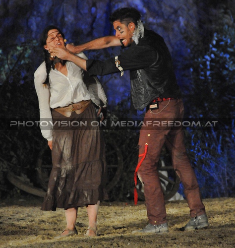 Apanatschi bedroht von Senada: Regine Rieger,Georg Blume