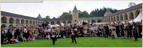 Kampf in der Burgarena