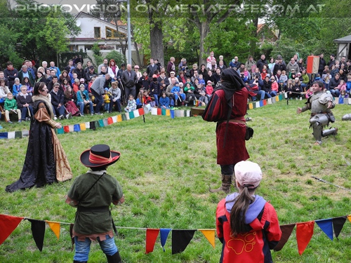 Der Sieger huldigt der Prinzessin: Thomas Tschematschar